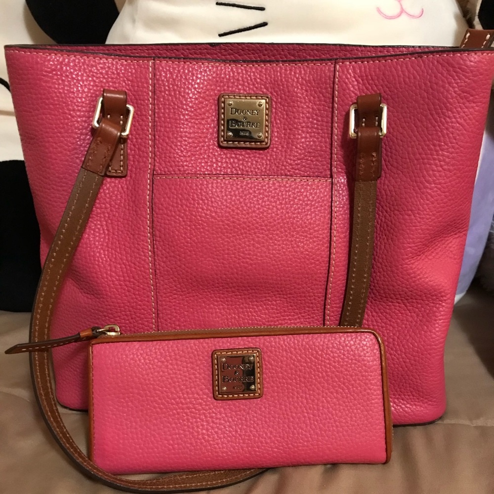 Dooney & Bourke Small Lexington Shopper